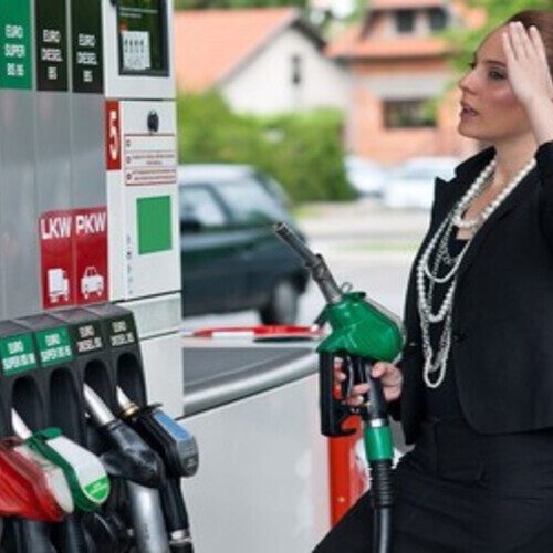 З 1 липня в Україні рекордно подорожчає пальне