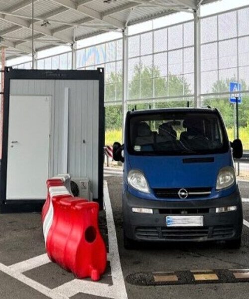На кордоні з Польщею – черги з 320 авто