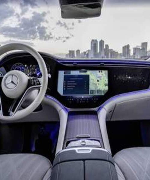 Mercedes-Benz використовуватиме в медіасистемі штучний інтелект ChatGPT