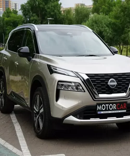 Тест-драйв Nissan X-Trail: перші враження від позашляховика