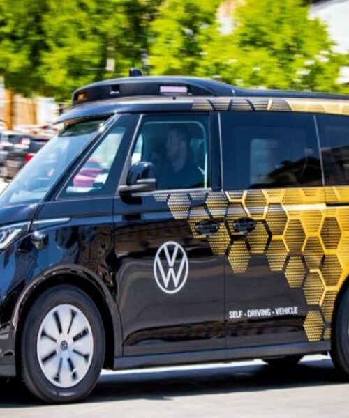 Volkswagen випробовує автономні автомобілі ID.Buzz у США