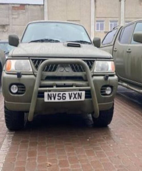 Військовим дозволили використовувати праворульні авто