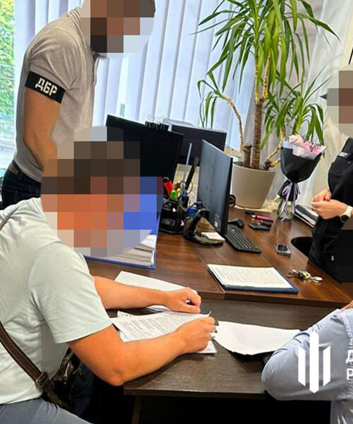 В Україні ліквідували схему безкоштовного розмитнення євроблях