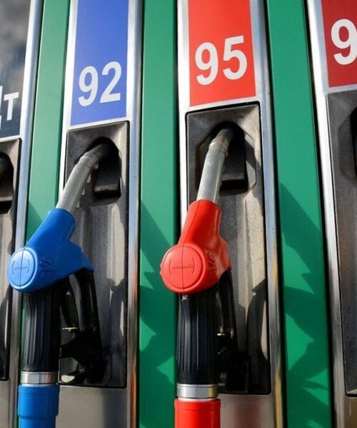 АЗС будуть піднімати ціни на бензин