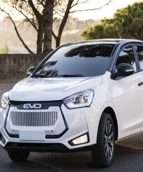 В Італії випустили новий бюджетний кросовер EVO3
