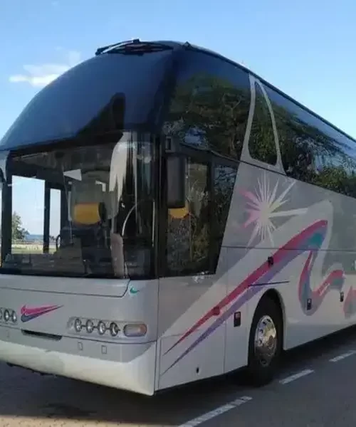 Відтепер автобуси на кордоні пропускатимуть лише за електронним записом
