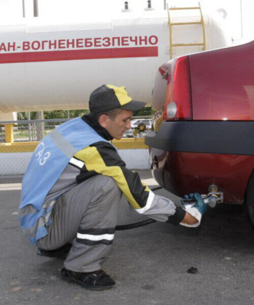 Чому не варто переводити автомобіль на газ