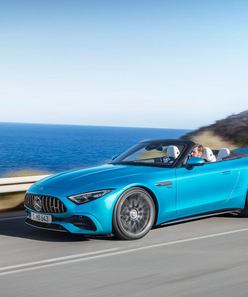 Mercedes-AMG відкликає всі нові родстери SL