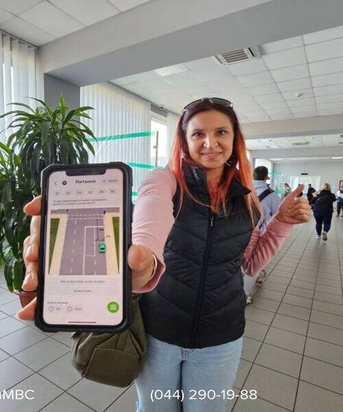 20 питань за 120 секунд: киянка здивувала працівників сервісного центру МВС