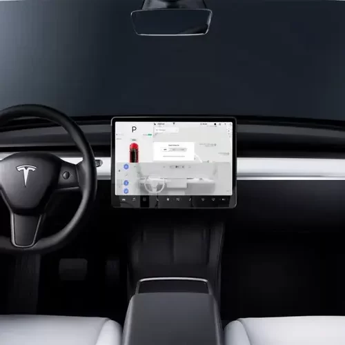 Tesla готується представити свою бета-версію системи “повного автономного водіння”