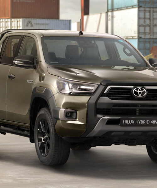 Спеціально для європейців новий пікап Toyota Hilux перетворили на гібрид