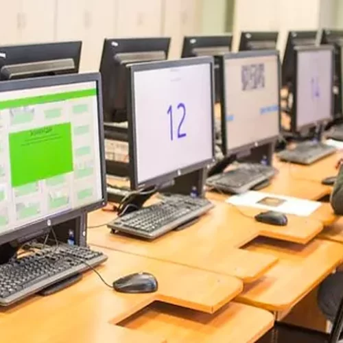 Самопідготовка до теоретичного іспиту виявилась ефективнішою автошкіл