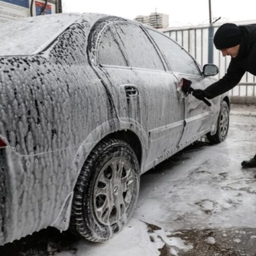 Чому взимку потрібно регулярно мити автомобіль