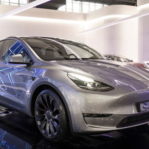 Tesla відкликає понад 120 тисяч Model S і X у США: причина