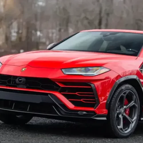 Представили єдиний у світі шестиколісний Lamborghini Urus