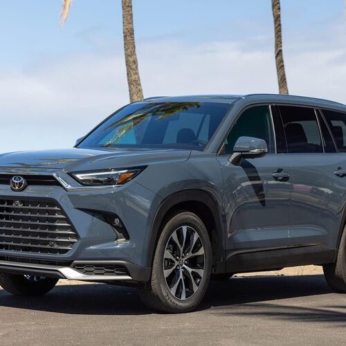 Новий сімейний кросовер Toyota Grand Highlander 2024: характеристика