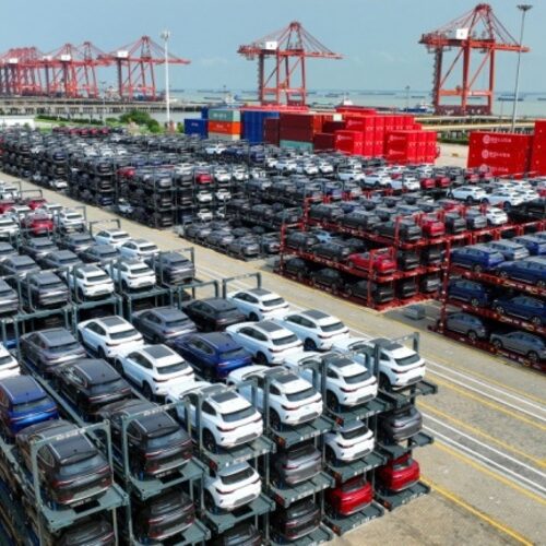 У Китаї відкликають понад 1,6 мільйона електромобілів Tesla