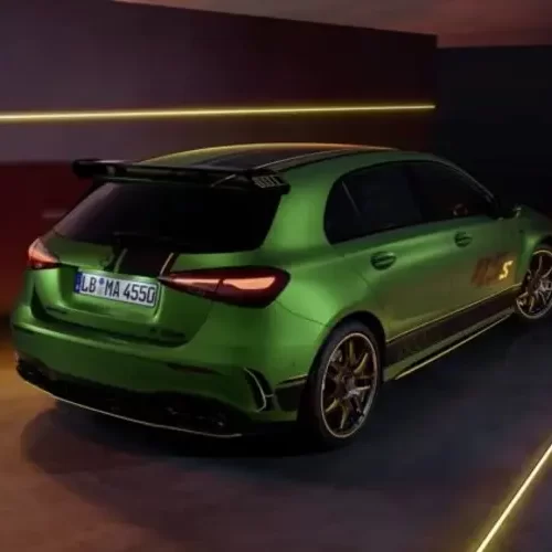 Mercedes-Benz випустила лімітовану версію хетчбека A 45 S