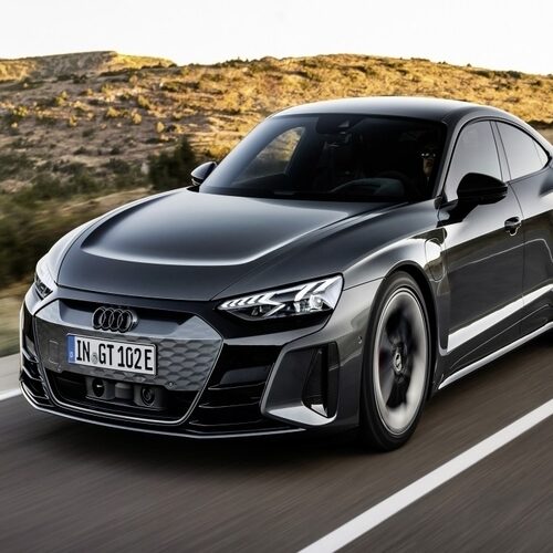 Audi відкликає моделі e-tron GT і RS e-tron GT