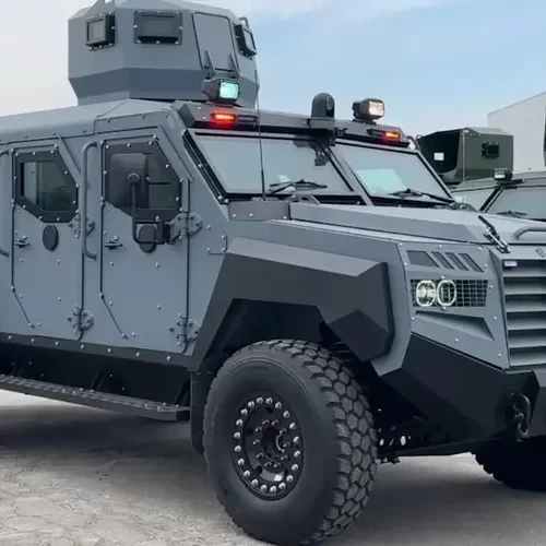 Як виглядає новий канадський броньований автомобіль Senator