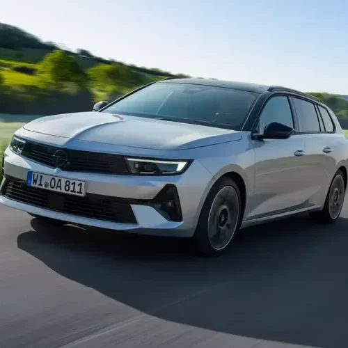 Opel Astra отримав нову гібридну версію