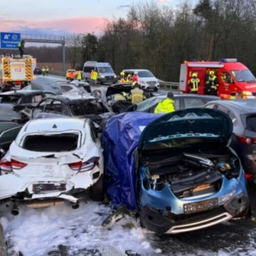 У Німеччині на автобані зіткнулись близько 40 авто