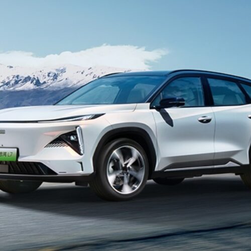 Нова гібридна система Top забезпечить Geely запас ходу понад 2 000 км