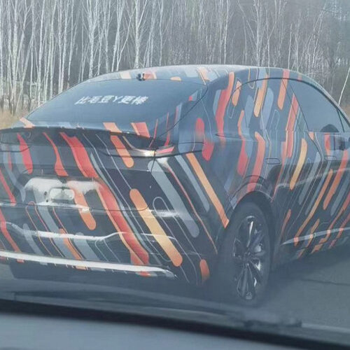Краще, ніж Tesla Model Y: компанія Nio показала новий кросовер