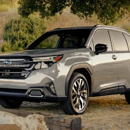 Позашляховик Subaru Forester отримав оновлення на 2025 рік