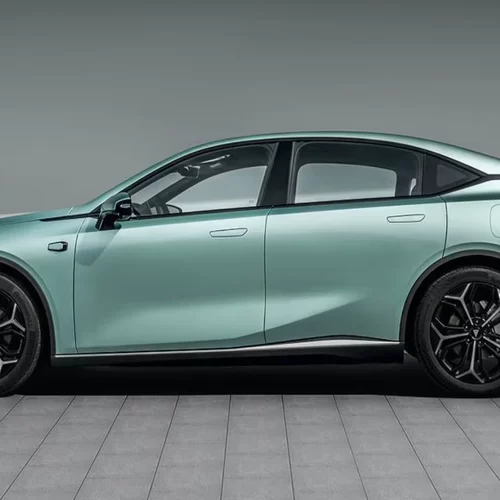 Mazda та Changan вивели на тести свою спільну новинку