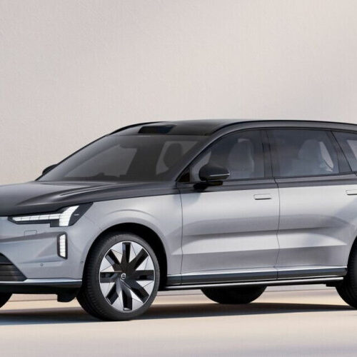 До дебюту готується новий кросовер Volvo EX60 2025 року
