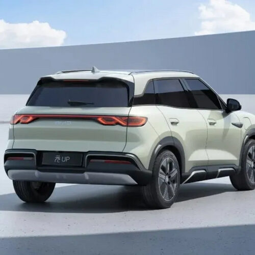 В Україні з’явився кросовер BYD Yuan UP з нульовою витратою палива