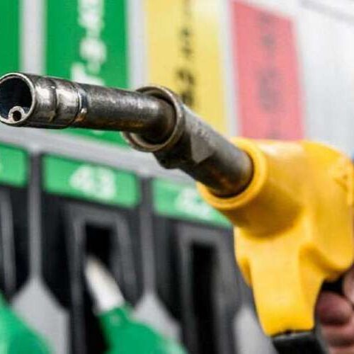 Українські АЗС “переписують” вартість бензину