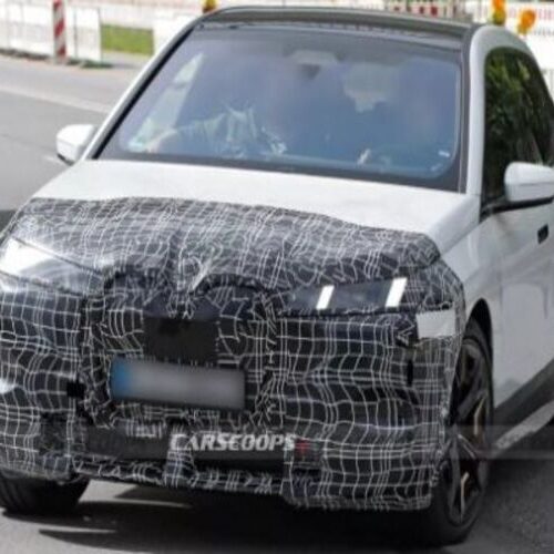 Оновлений BMW iX вивели на тести