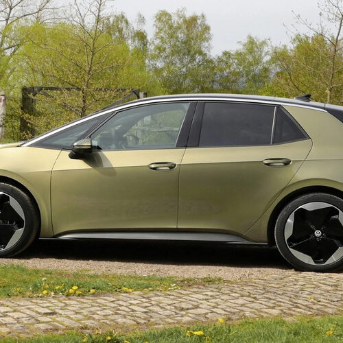 Volkswagen оснастив хетчбек ID.3 штучним інтелектом ChatGPT