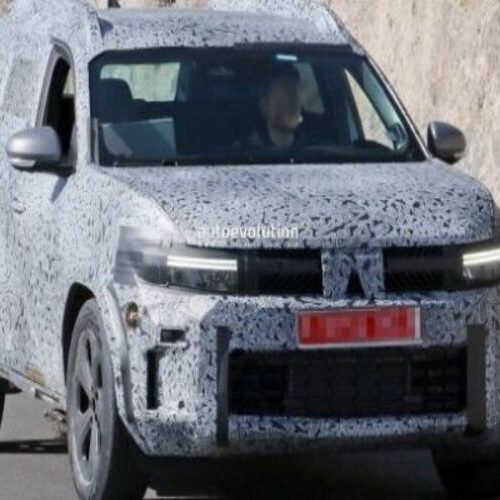 Новий кросовер Dacia Bigster вивели на тести
