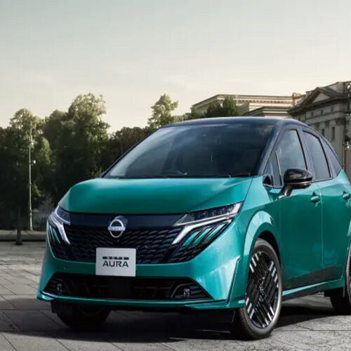 Nissan презентував мінівен Note Aura 2024
