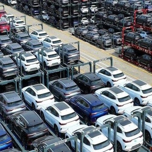 Німеччина «потопає» у непроданих електромобілях