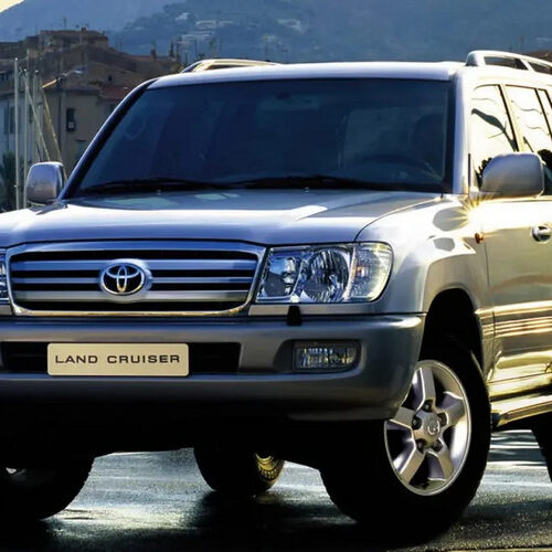 Вживаний Toyota Land Cruiser 100: чи варто купувати