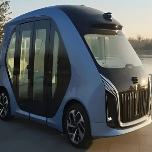 У Китаї створили безпілотний автобус з оригінальним дизайном