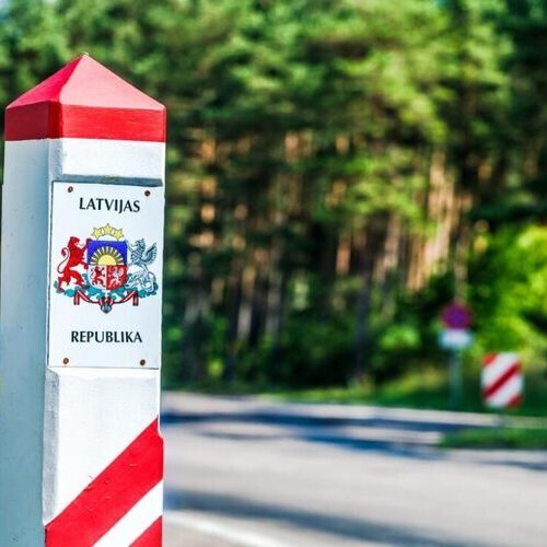 Латвія забороняє в’їзд автомобілів на білоруських номерах