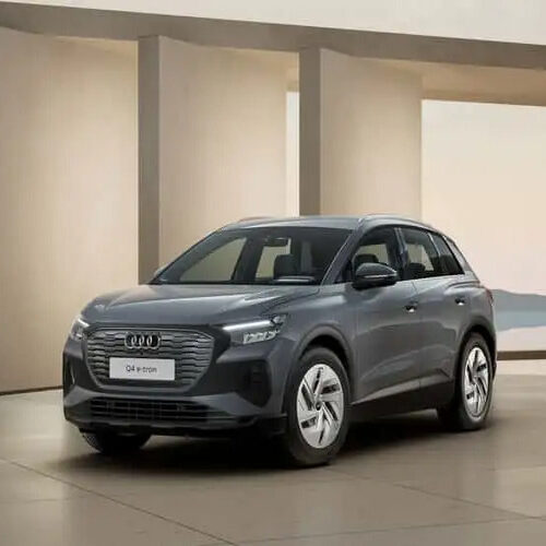 Базовий Q4 E-Tron від Audi отримав спрощену комплектацію (фото)