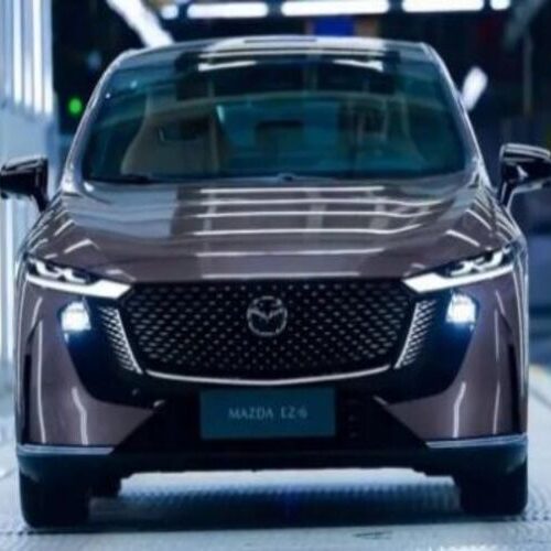Як виглядає оновлена Mazda 6 (фото)