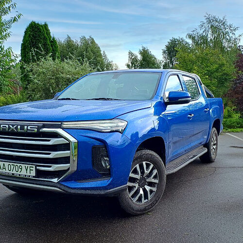 В Україну завезли перший електричний пікап Maxus Т90