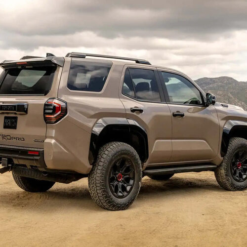Назвали найкращий позашляховик Toyota для перепродажу