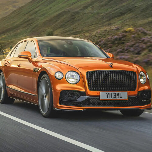 Bentley представив нове покоління Flying Spur