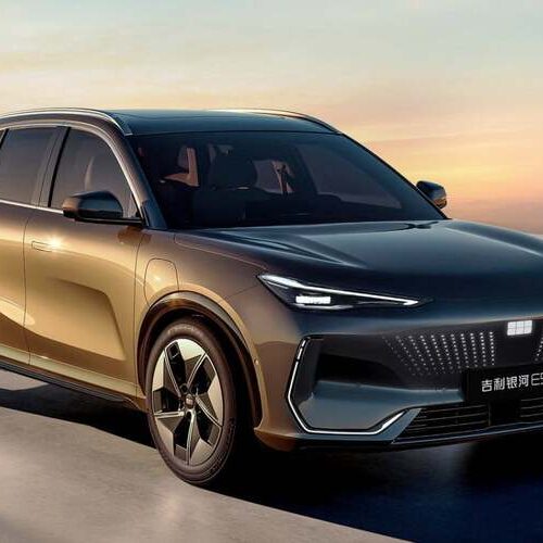 Geely готує дебют гібрида нового покоління