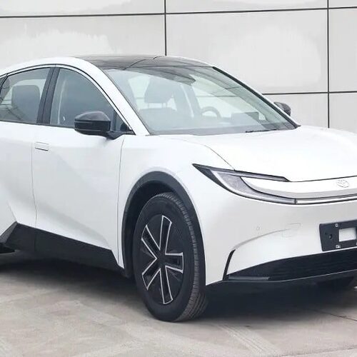 Toyota сертифікувала новий купеподібний кросовер bZ3C