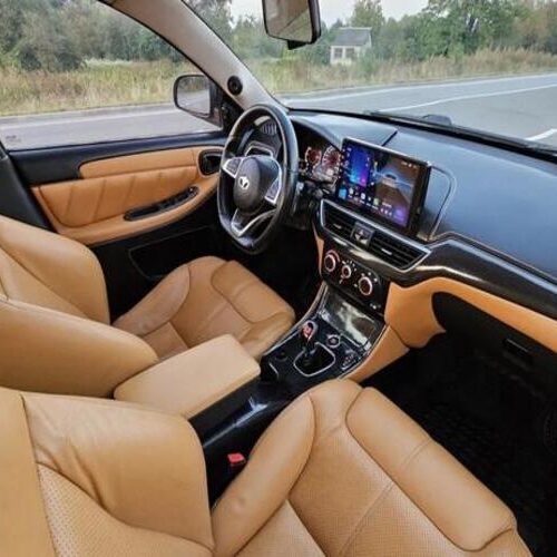 Як правильно доглядати за екошкірою в автомобілі