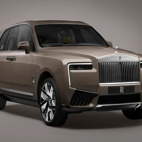 В Україну привезли перший Rolls-Royce Cullinan 2024